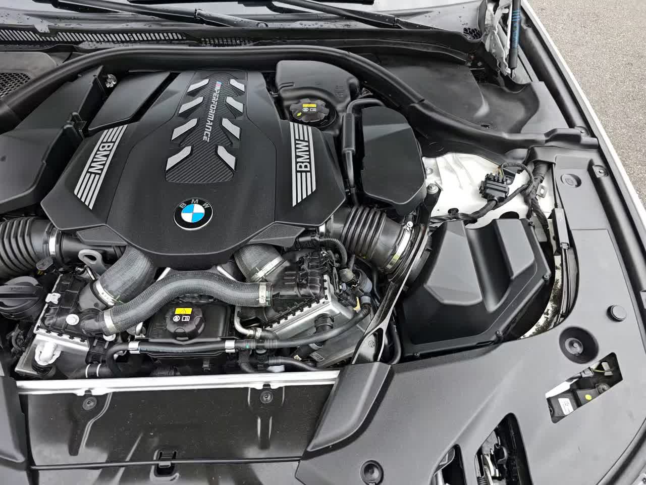 2022 BMW 5 Series M550i xDrive AWD
