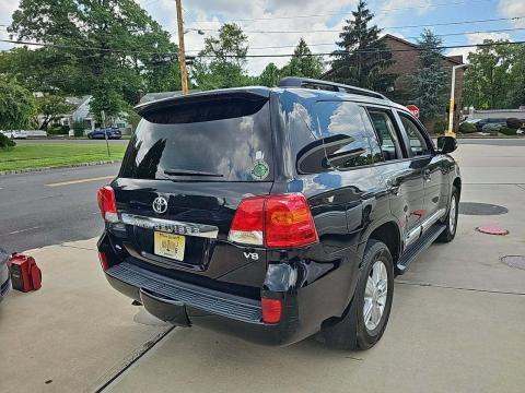 2013 Toyota Land Cruiser Base AWD
