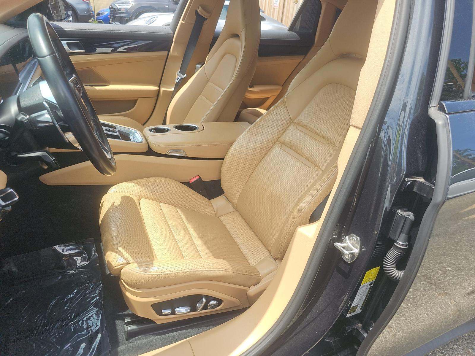 2017 Porsche Panamera 4 AWD