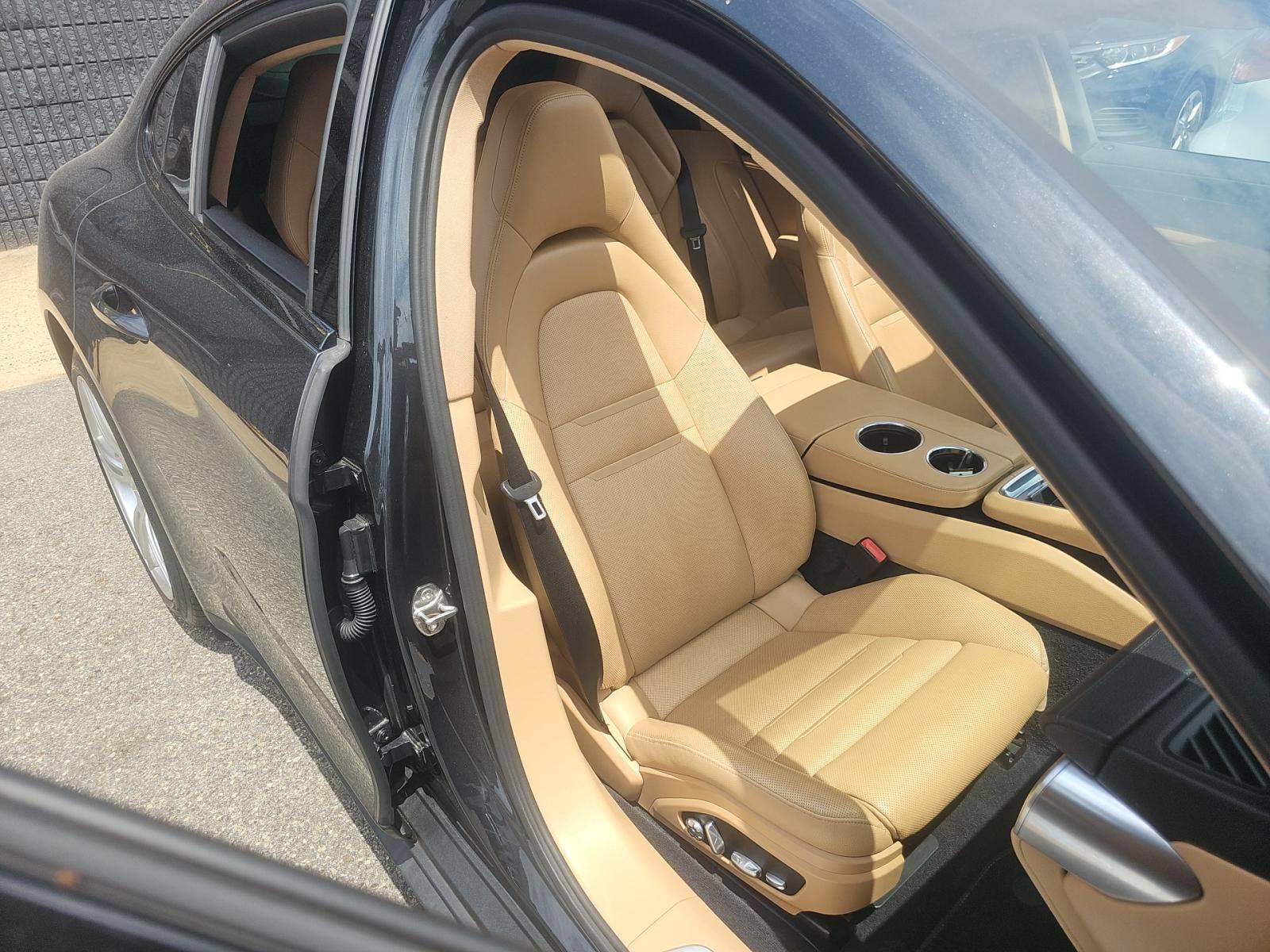 2017 Porsche Panamera 4 AWD