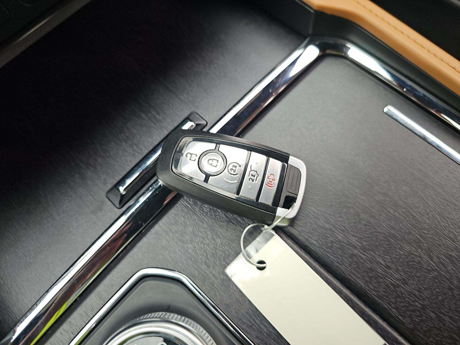 FORD EXPEDITION - 8