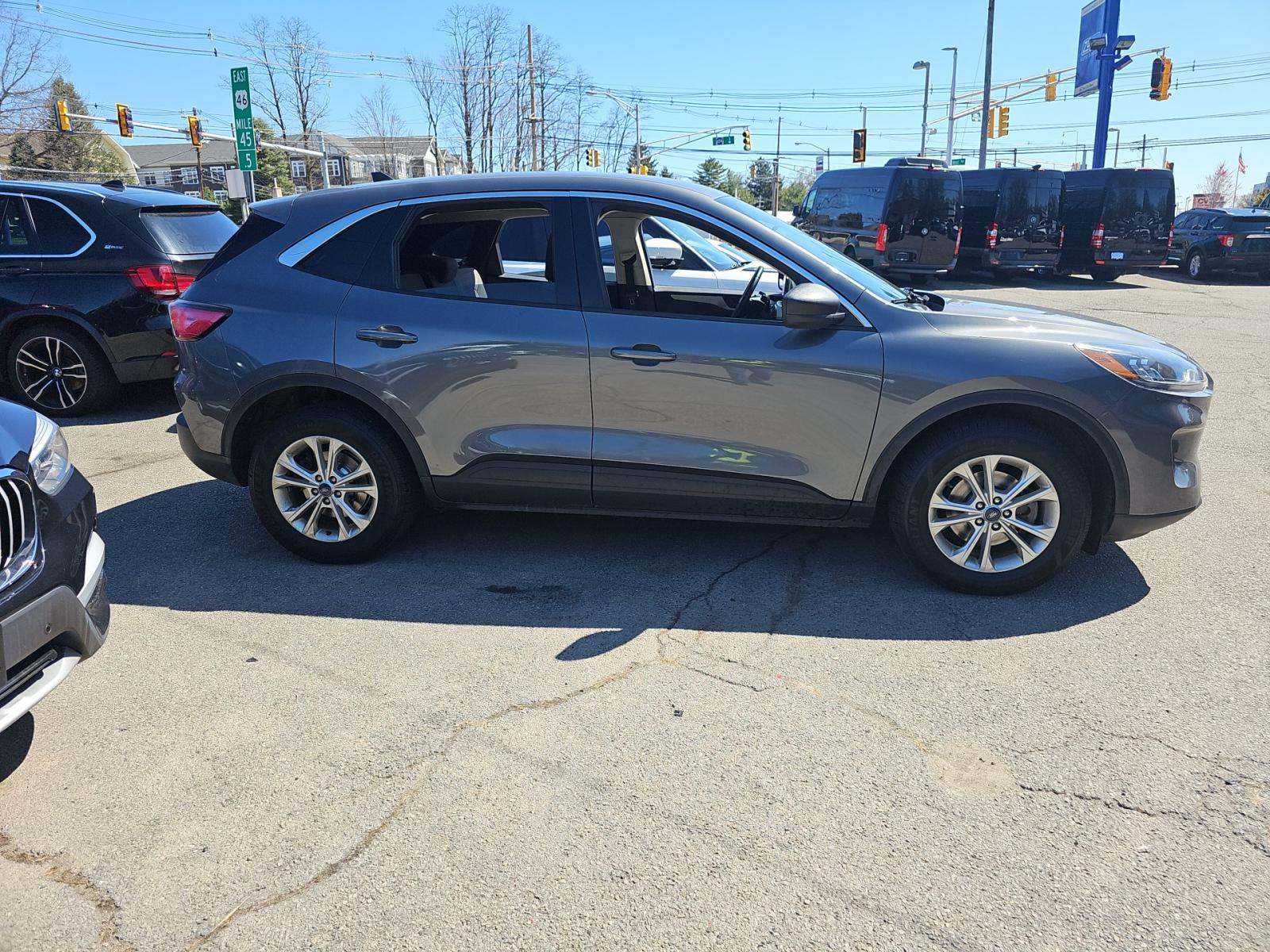 FORD ESCAPE - 4
