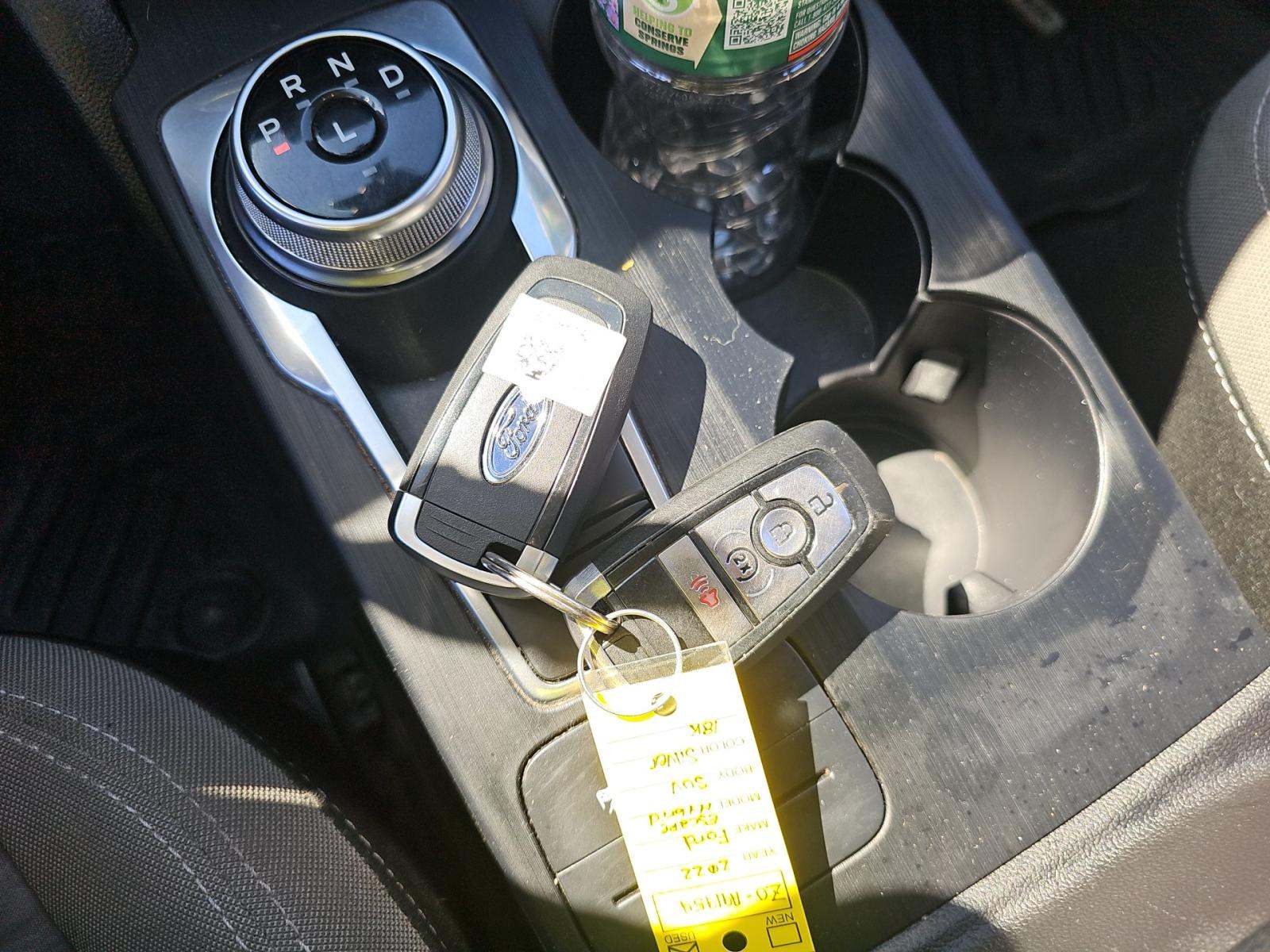 FORD ESCAPE - 8