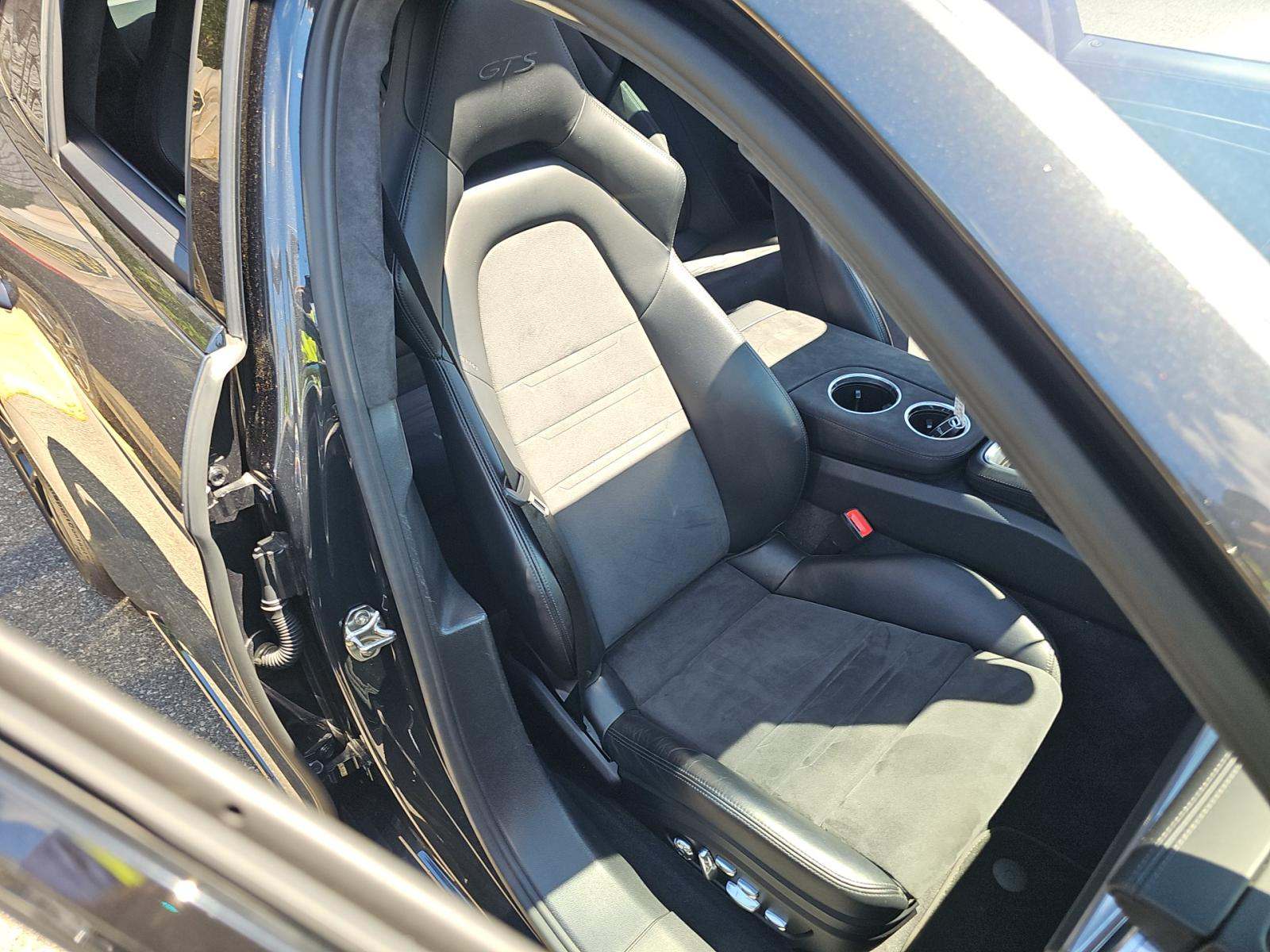 2020 Porsche Panamera GTS AWD