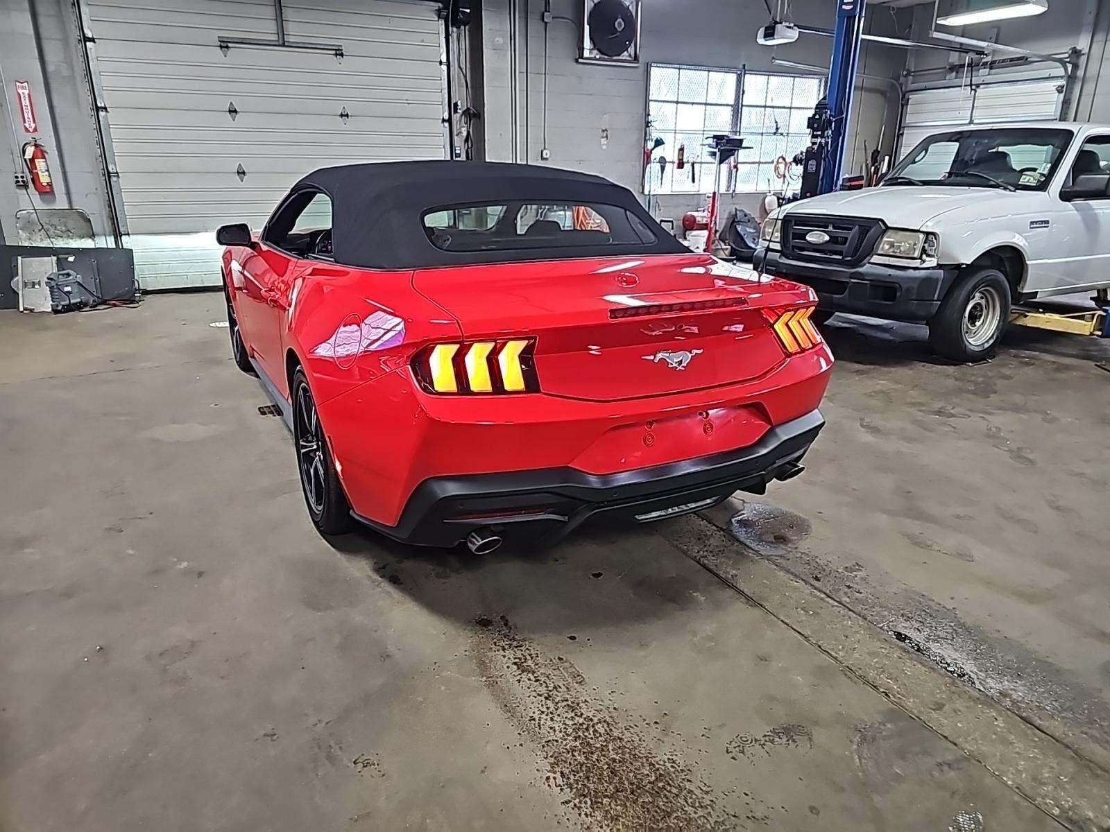 2024 Ford Mustang EcoBoost RWD