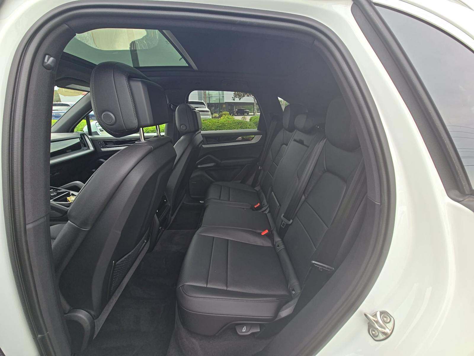 PORSCHE CAYENNE - 9