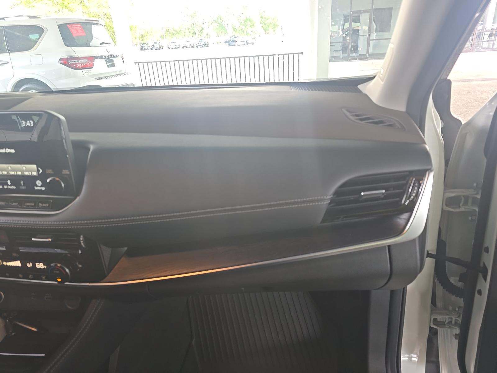 2023 Nissan Rogue Platinum FWD