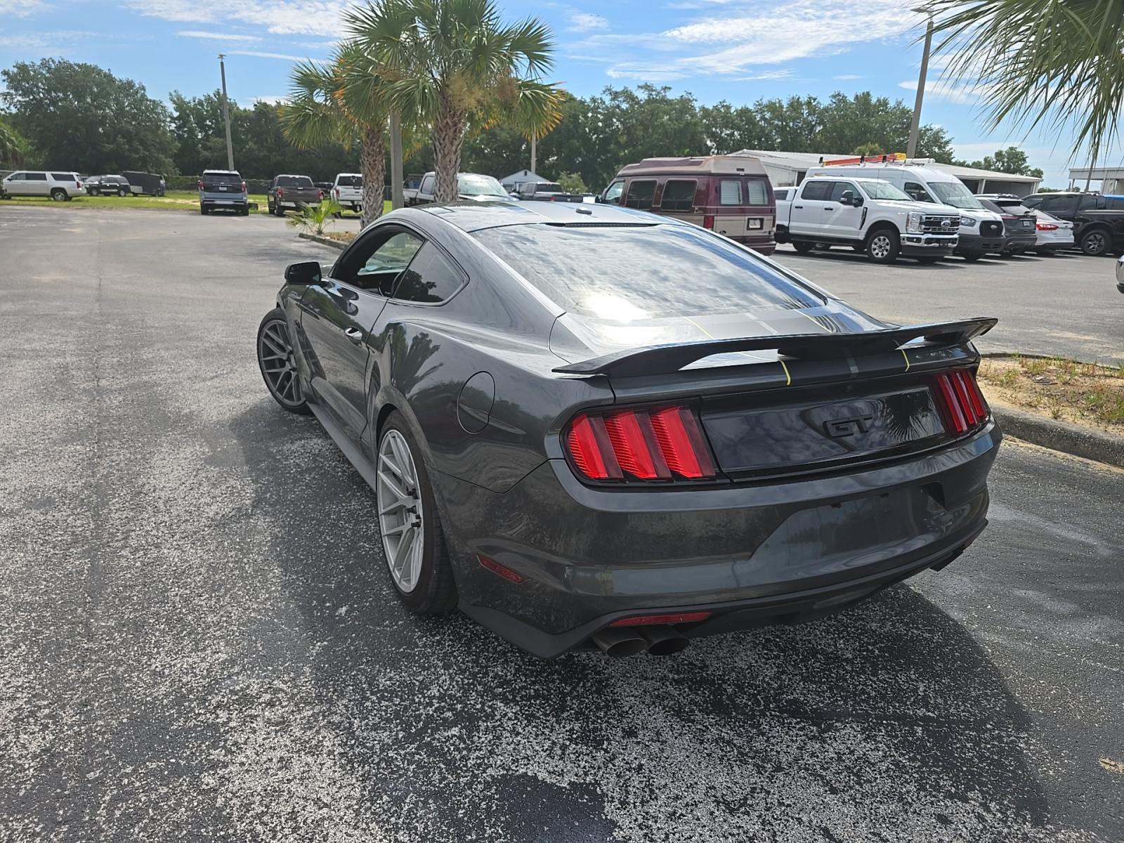2017 Ford Mustang GT Premium RWD