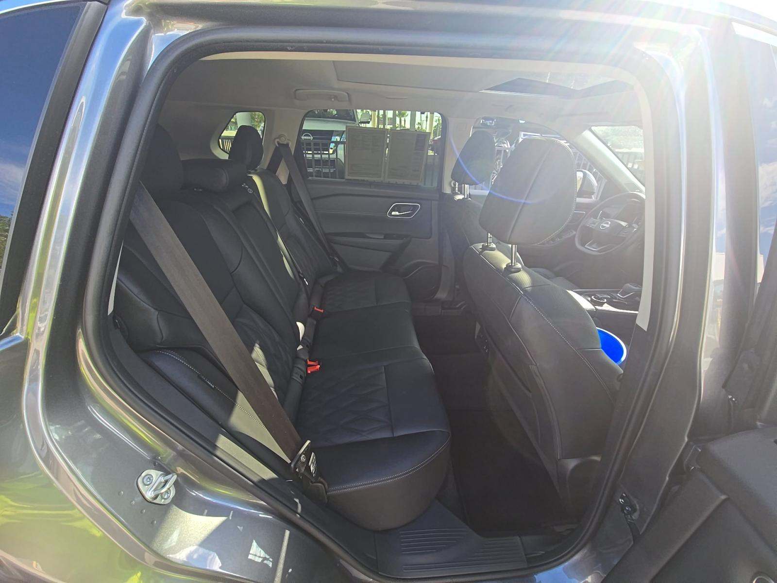 2025 Nissan Rogue Platinum AWD