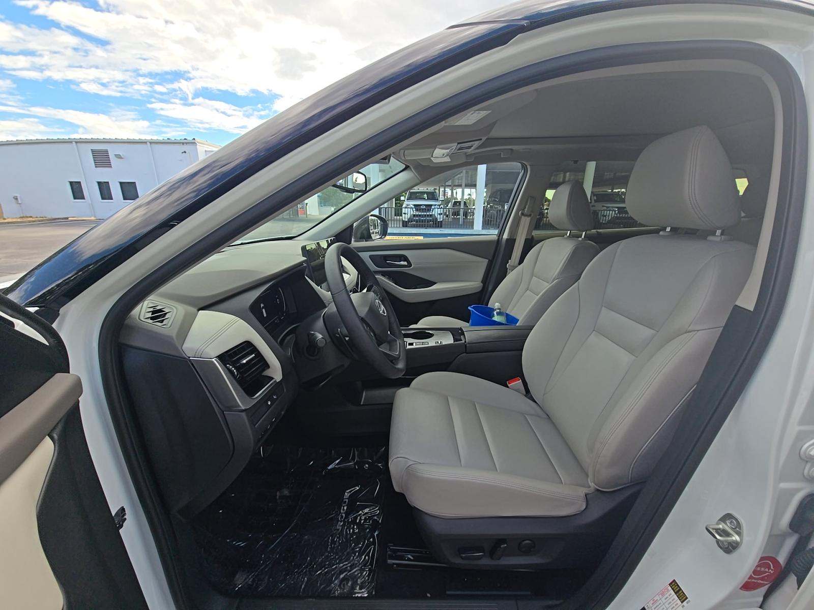 2025 Nissan Rogue SL FWD