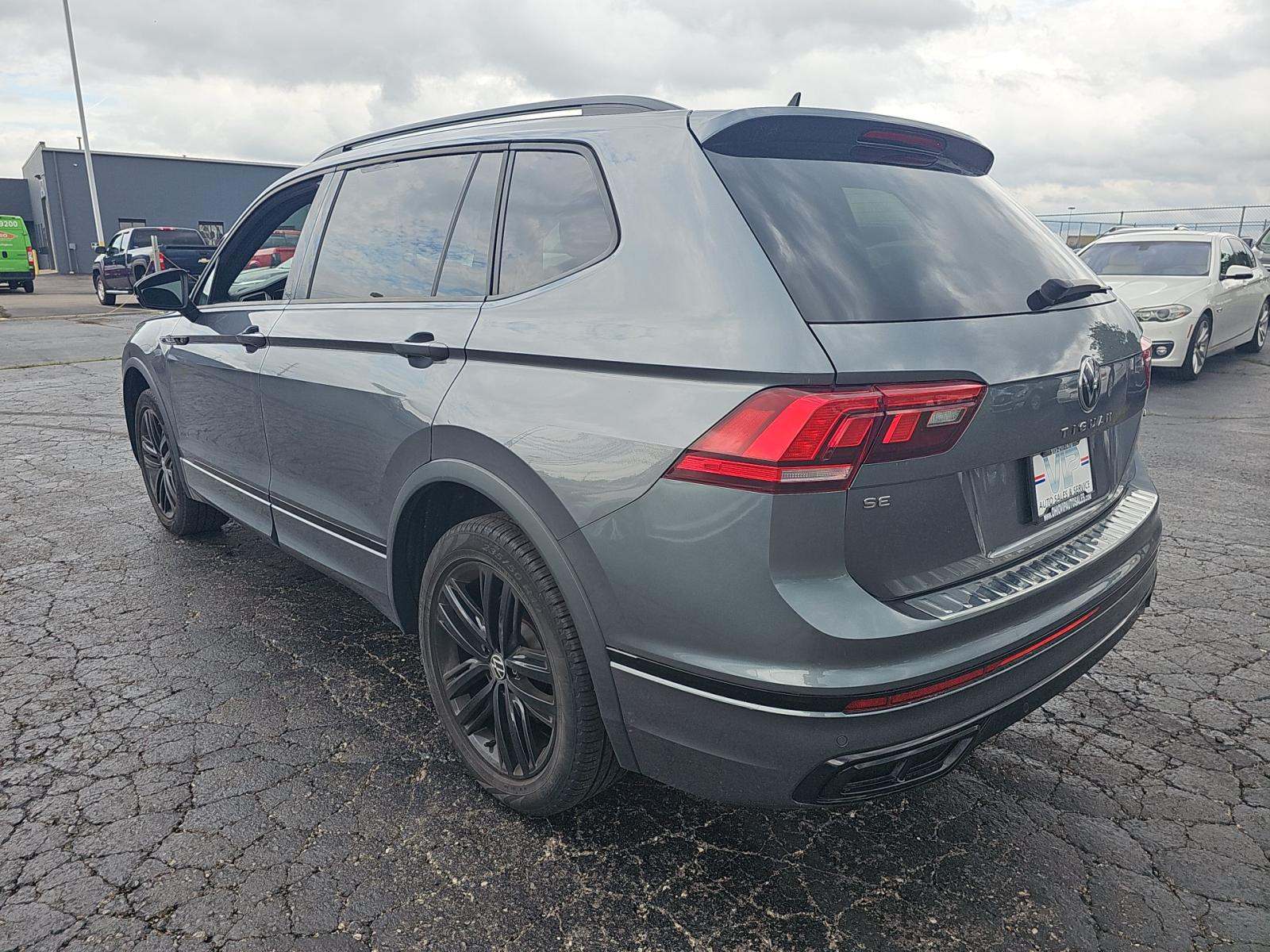 2022 Volkswagen Tiguan 2.0T SE R-Line Black AWD