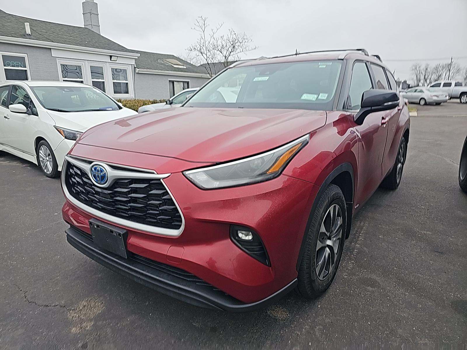 2023 Toyota Highlander Hybrid XLE AWD