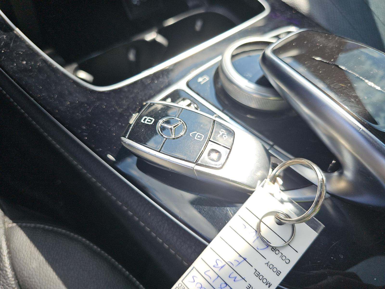 MERCEDES-BENZ E-CLASS - 8