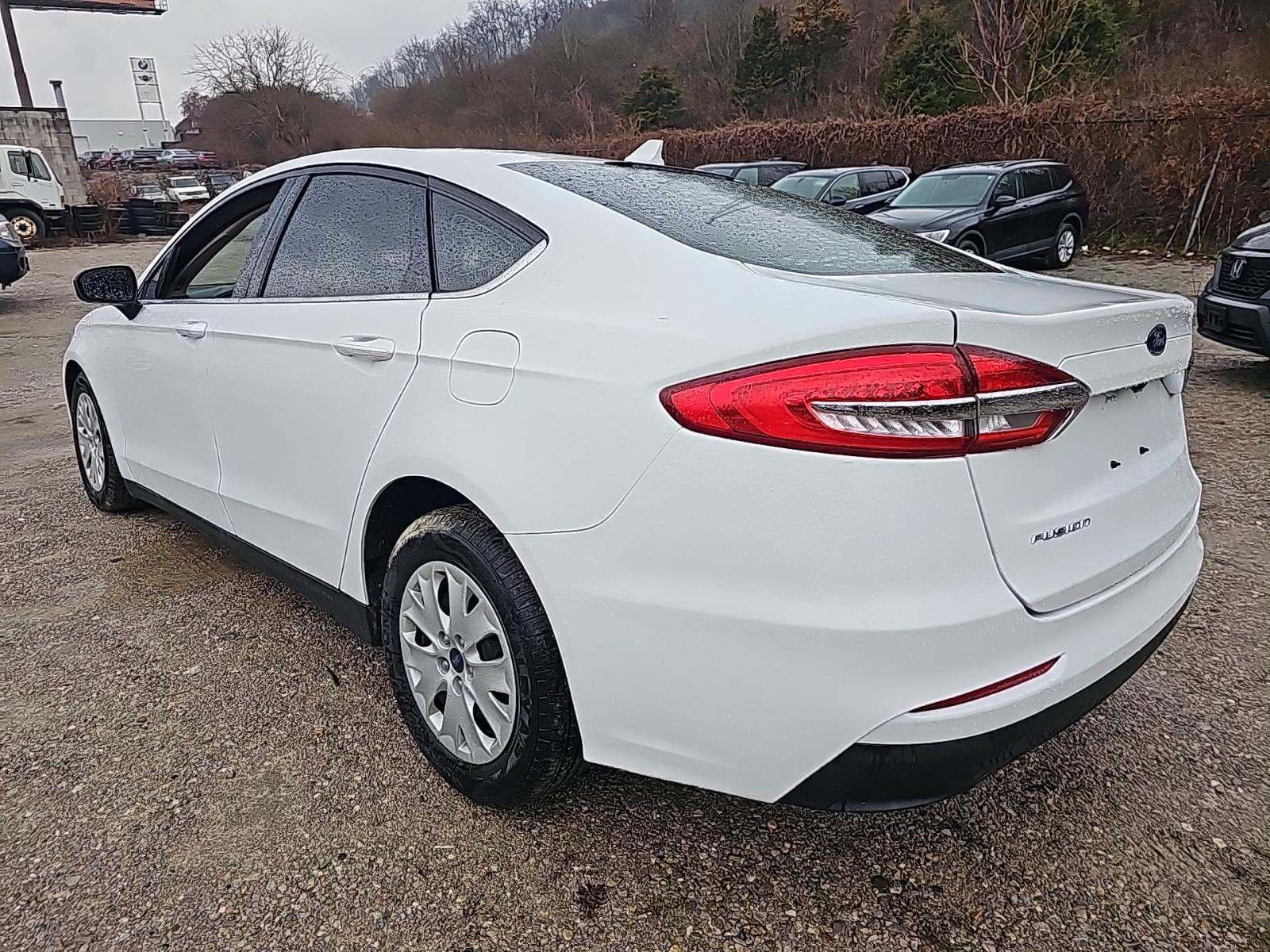 FORD FUSION - 2