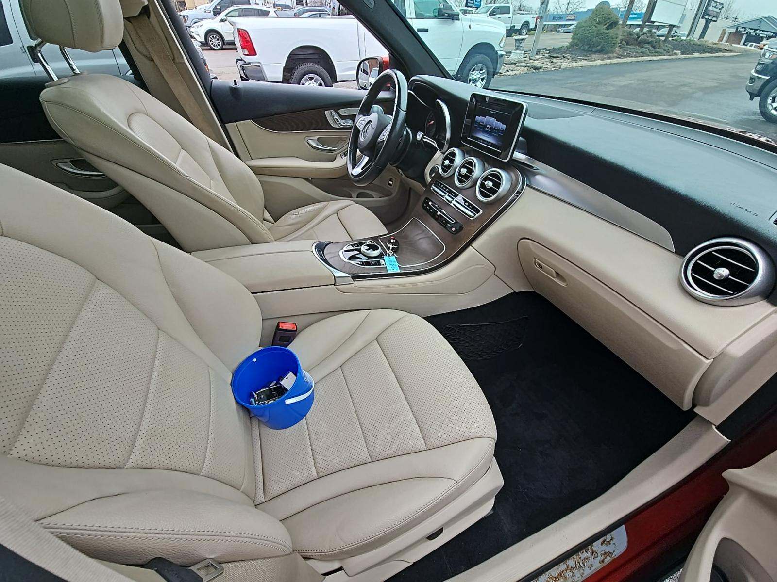 2018 Mercedes-Benz GLC GLC 300 AWD