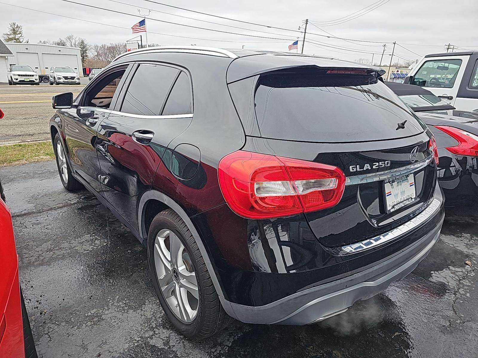 MERCEDES-BENZ GLA-CLASS - 2