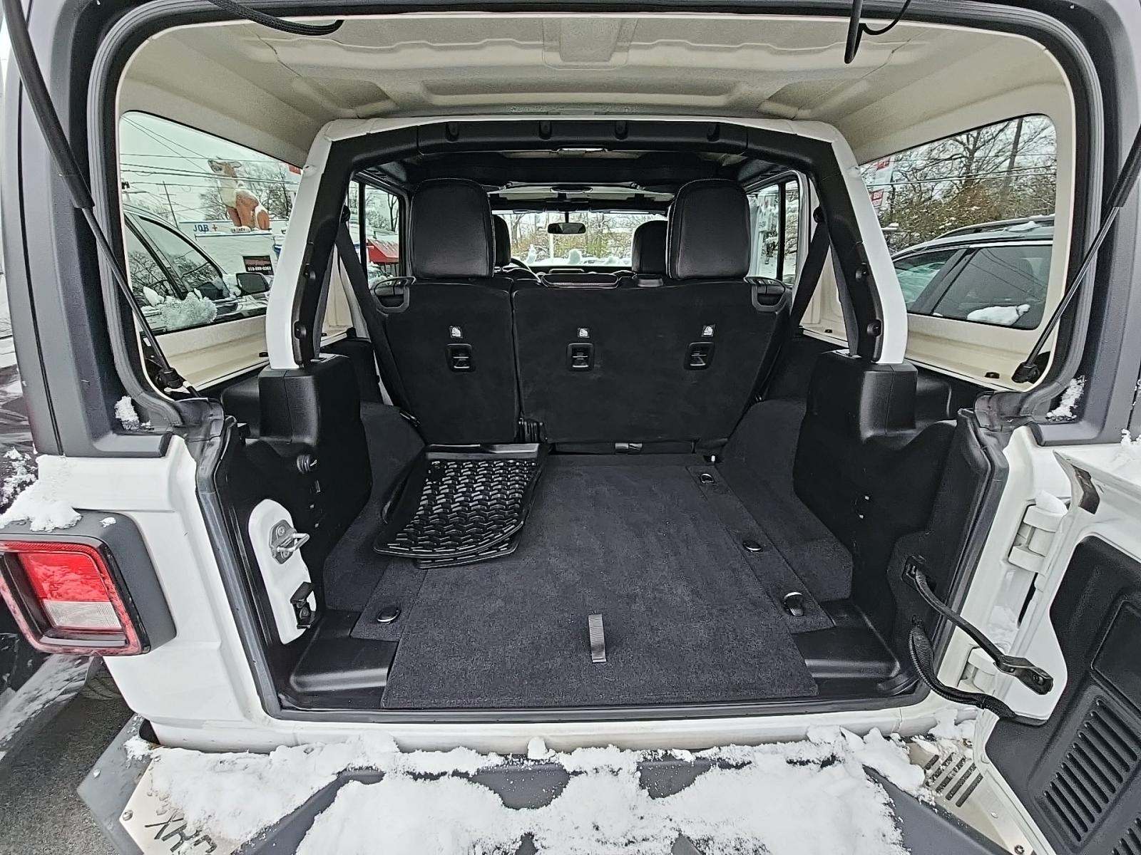 2018 Jeep Wrangler Unlimited Sahara AWD