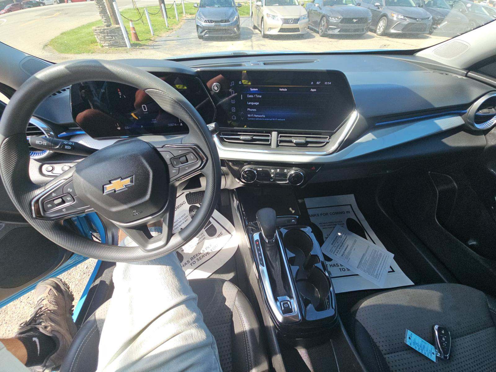 CHEVROLET TRAX - 10