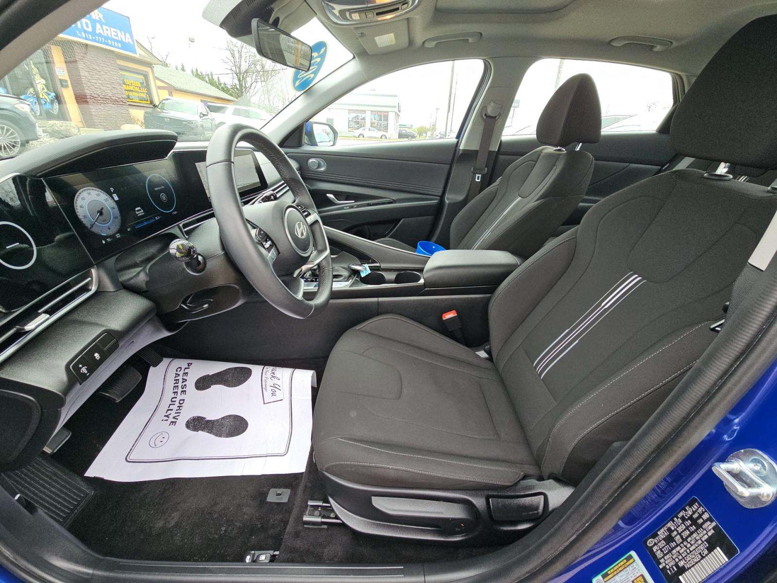HYUNDAI SEL CONVENIENCE - 6