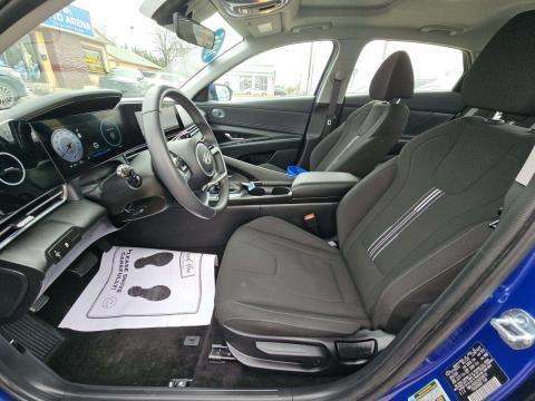 HYUNDAI SEL CONVENIENCE - 6