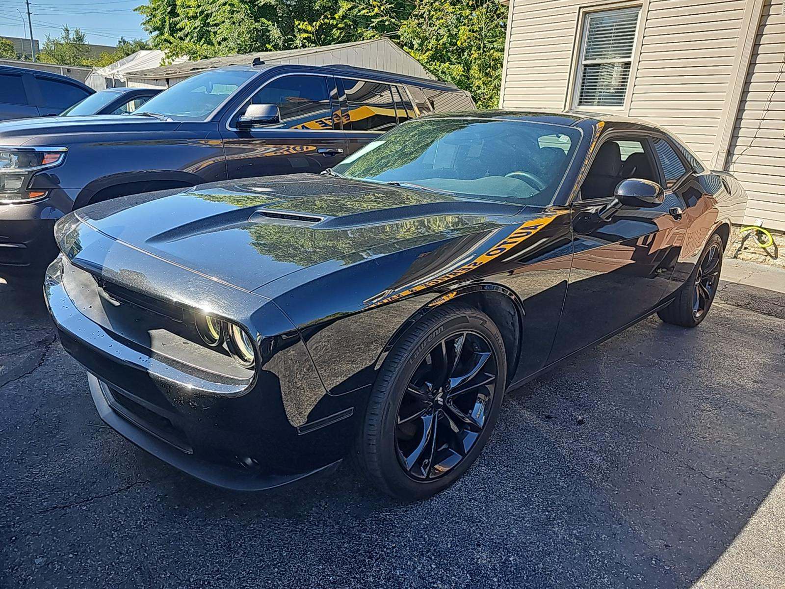 2018 Dodge Challenger SXT RWD