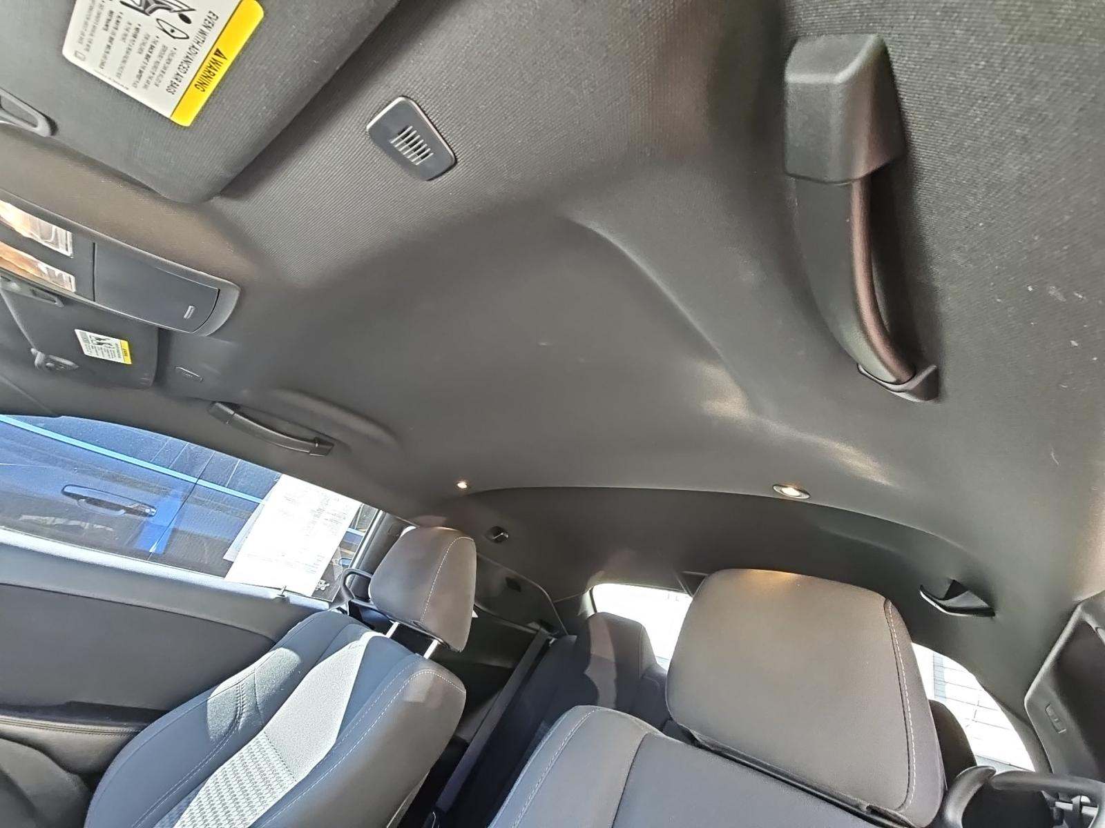 2018 Dodge Challenger SXT RWD