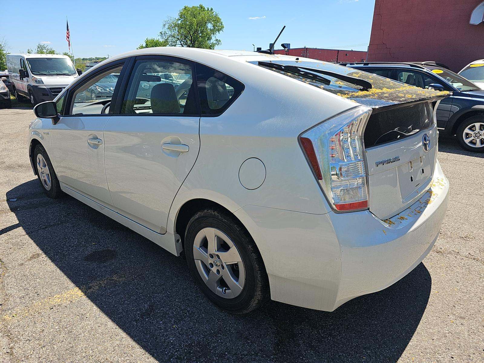 TOYOTA PRIUS - 2