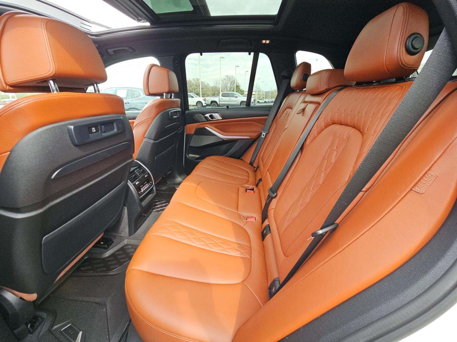 2023 BMW X5 M50i AWD