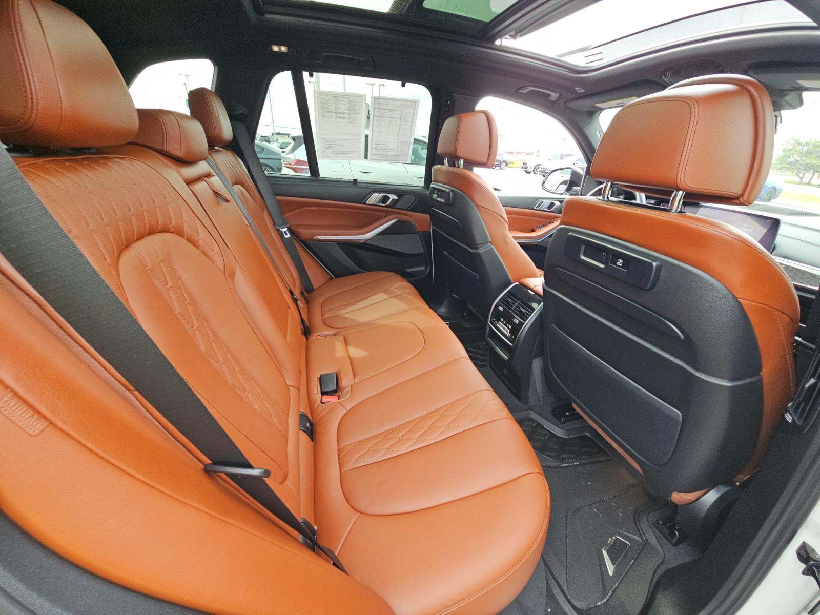 2023 BMW X5 M50i AWD