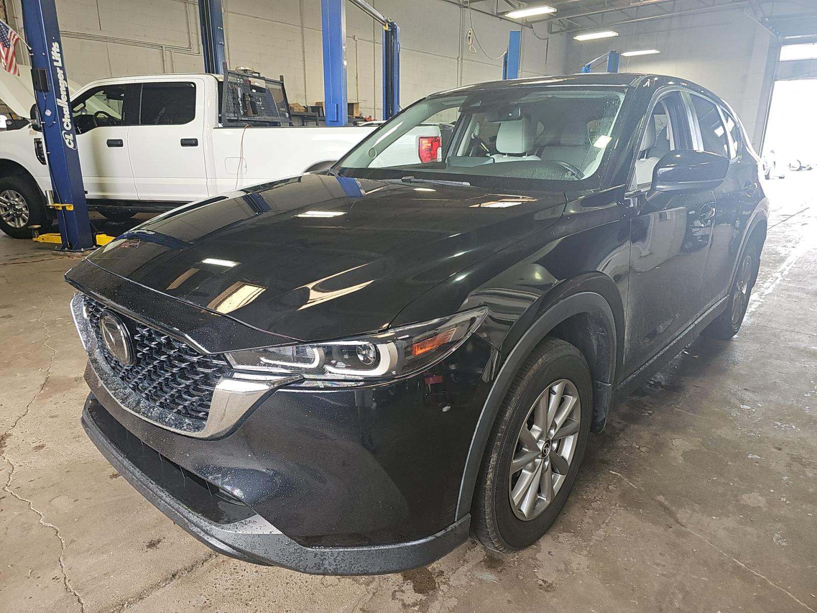 2023 MAZDA CX-5 2.5 S Preferred Package AWD
