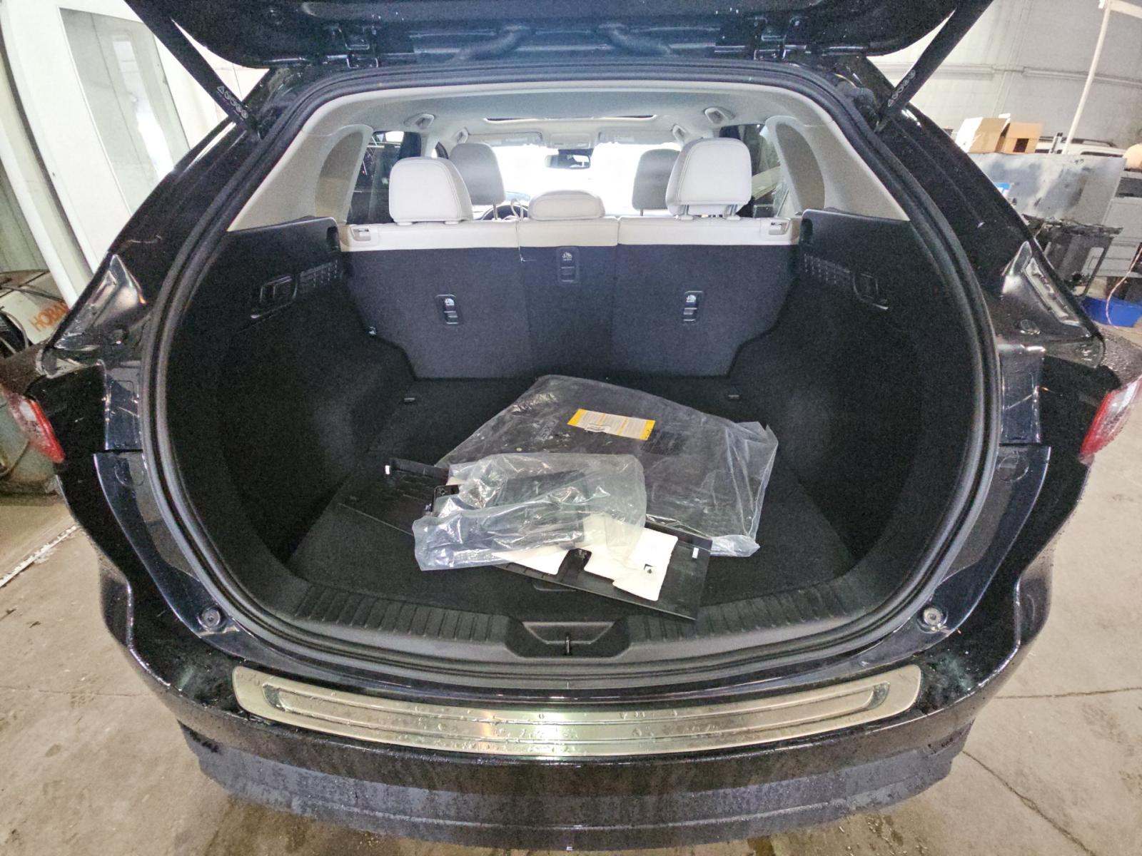 2023 MAZDA CX-5 2.5 S Preferred Package AWD