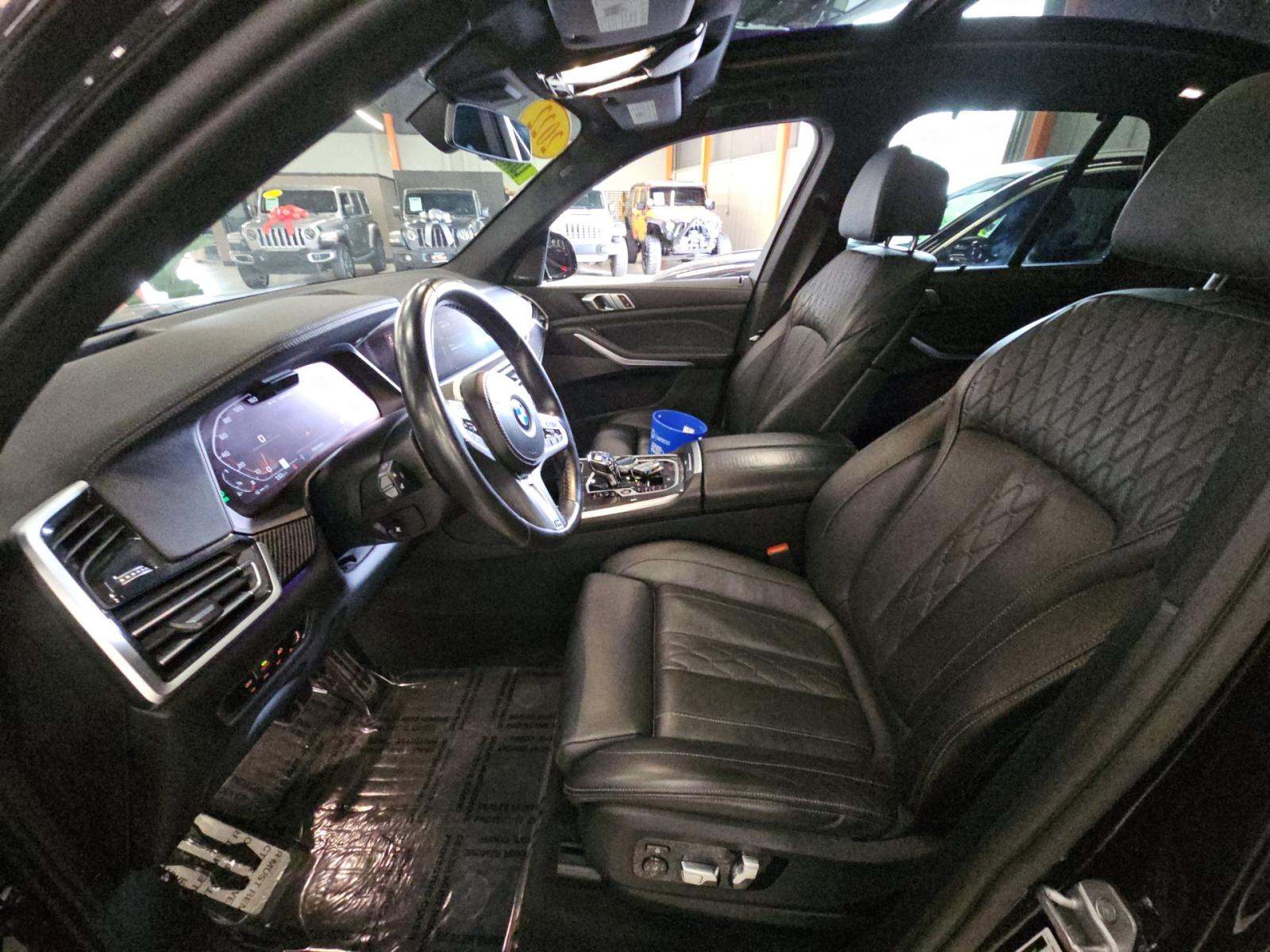 2022 BMW X5 M50i AWD