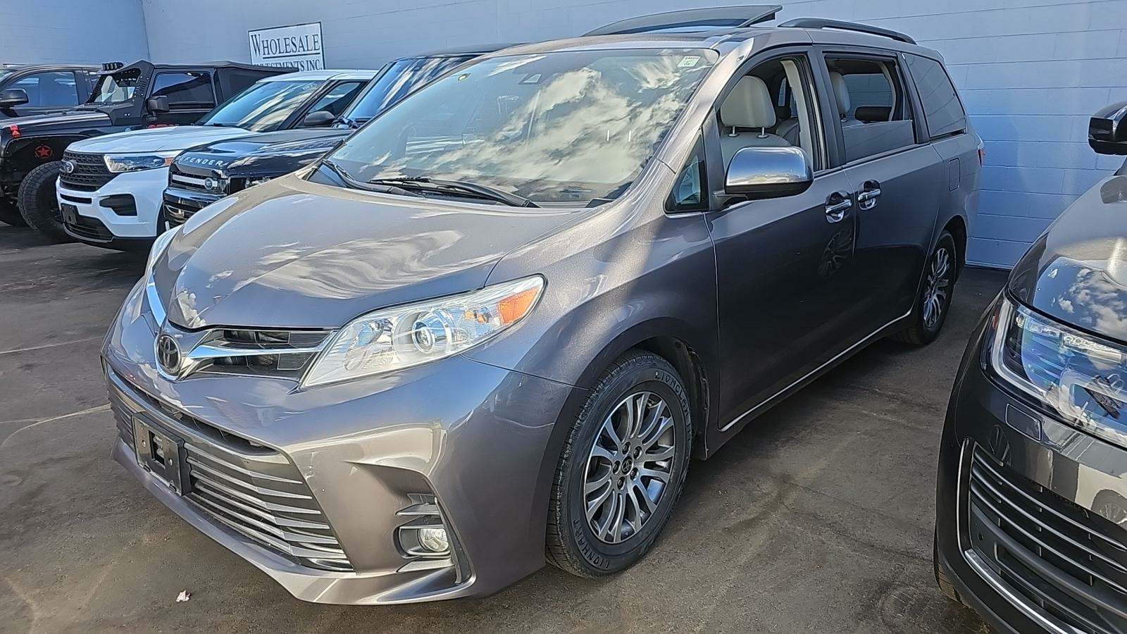 2020 Toyota Sienna XLE 8-Passenger 119.3