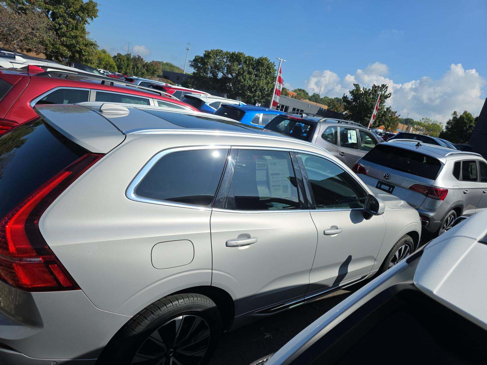 2023 Volvo XC60 B5 Plus AWD