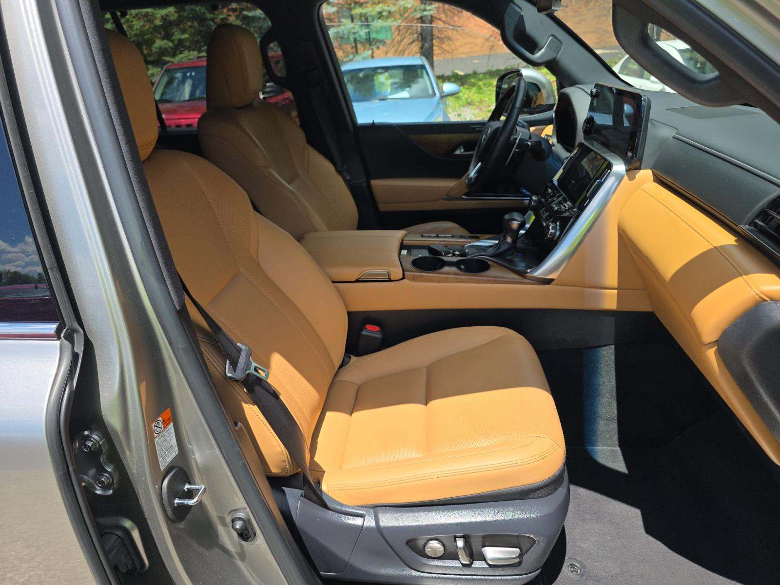 2022 Lexus LX LX 600 Luxury AWD