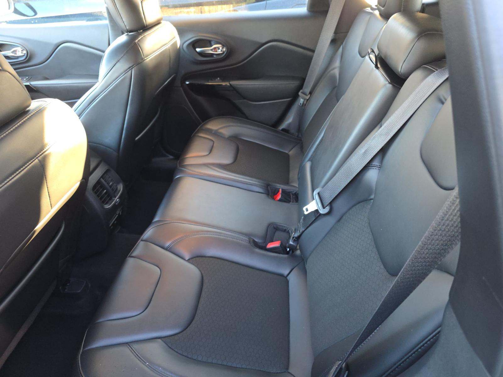 2020 Jeep Cherokee Latitude Altitude Edition AWD