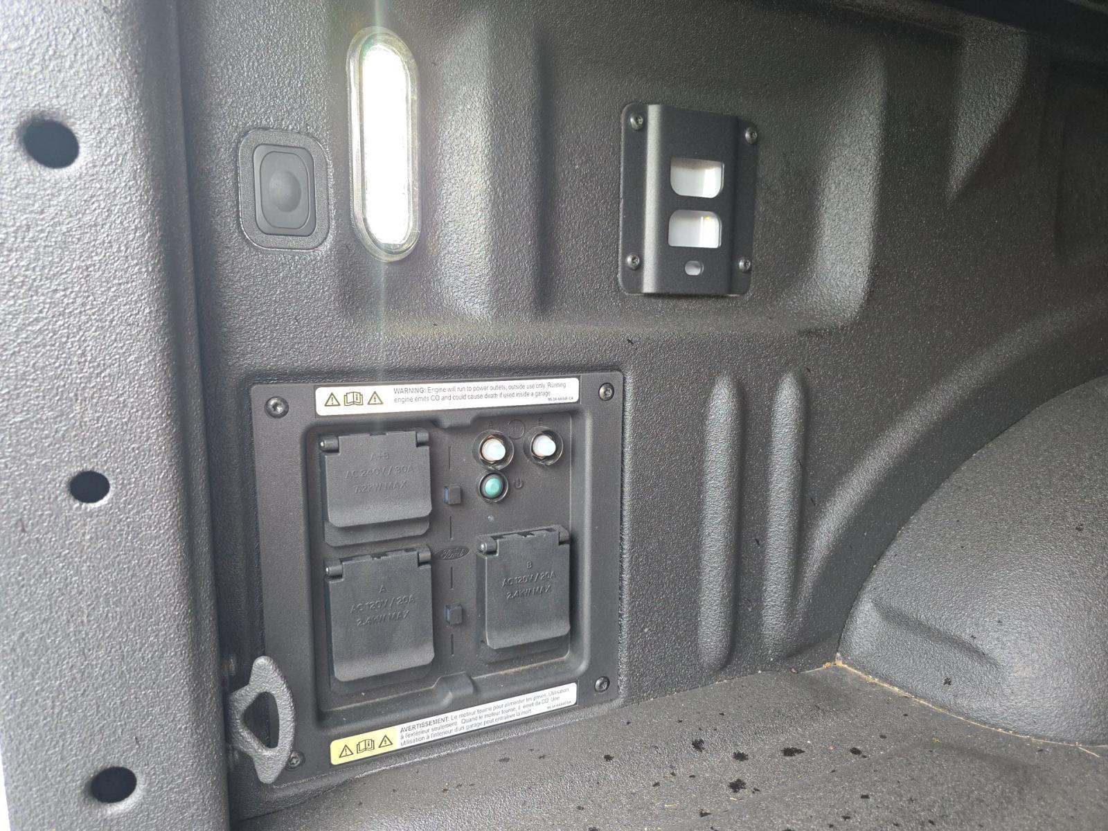 2025 Ford F-150 Hybrid Lariat AWD