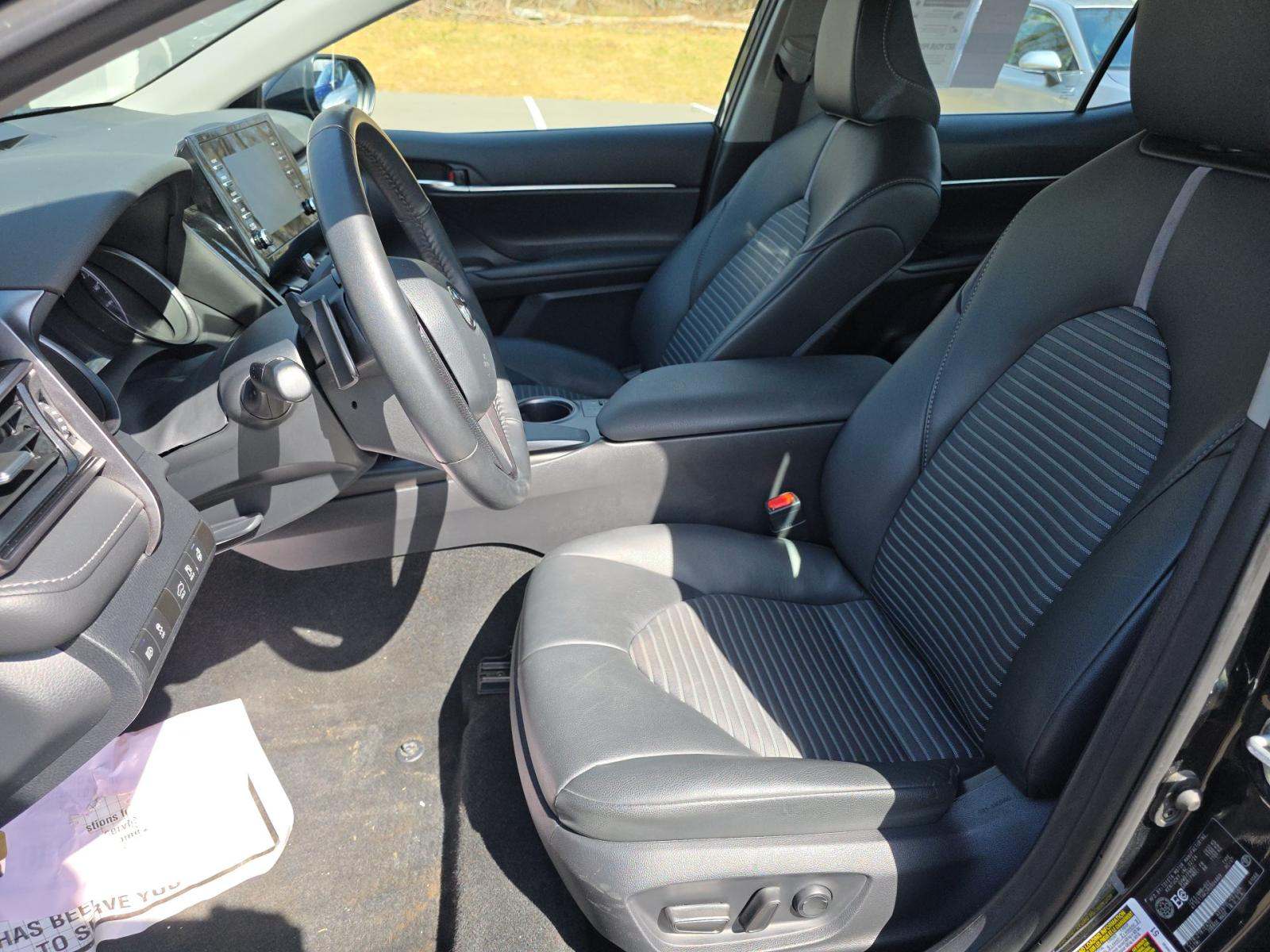 2024 Toyota Camry SE FWD