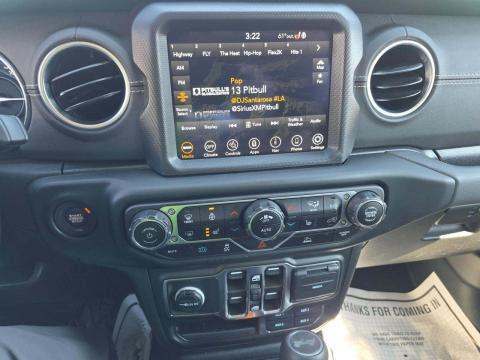 JEEP 4XE SAHARA - 10