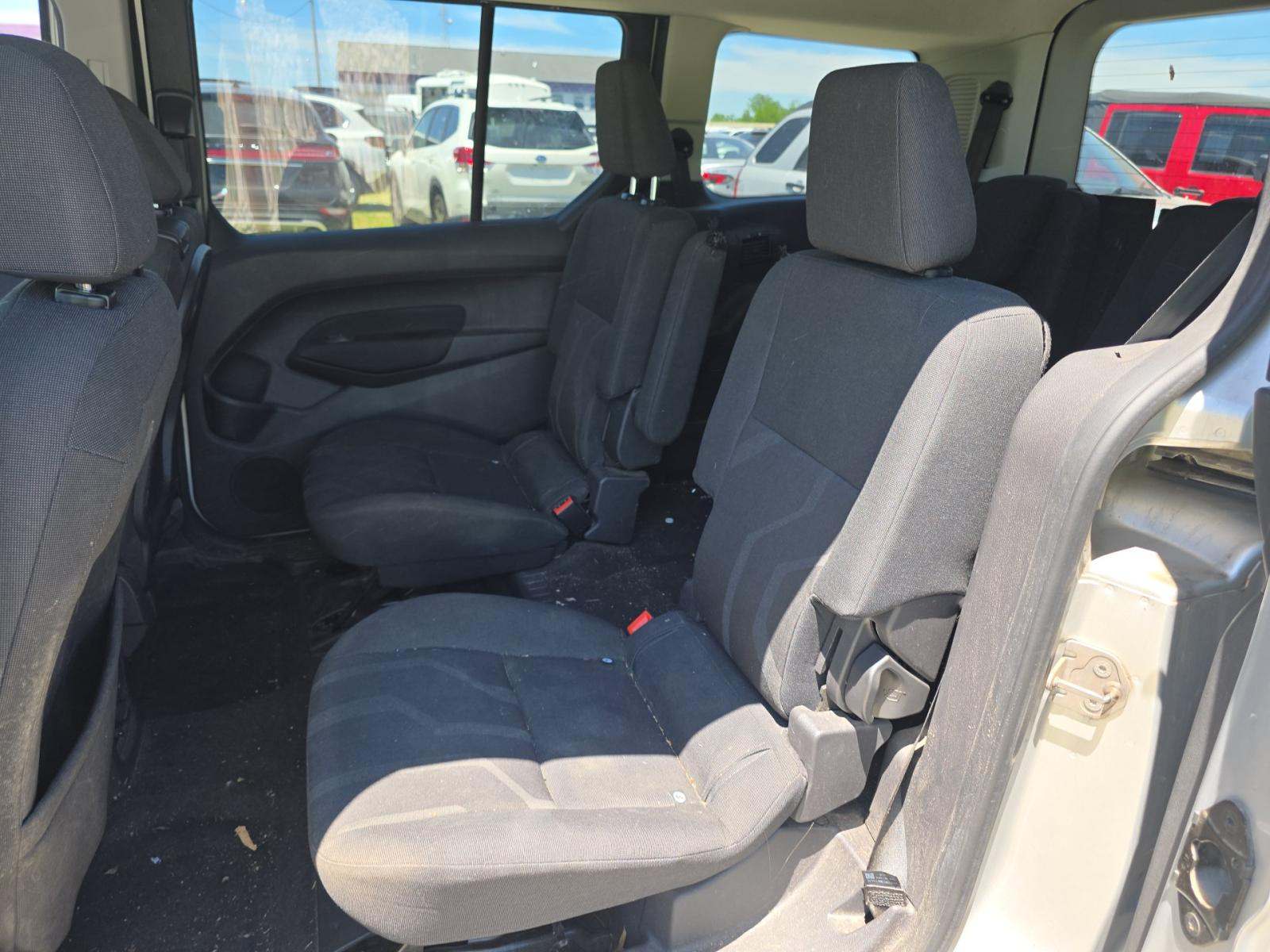 FORD TRANSIT CONNECT - 9
