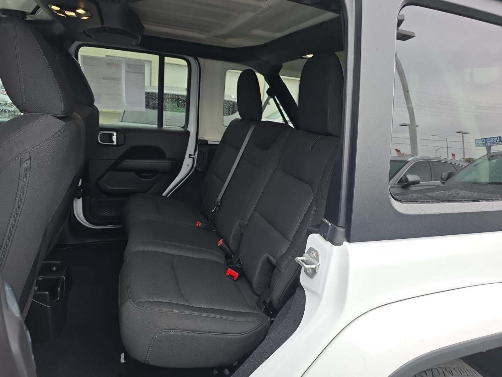 2023 Jeep Wrangler Sahara AWD