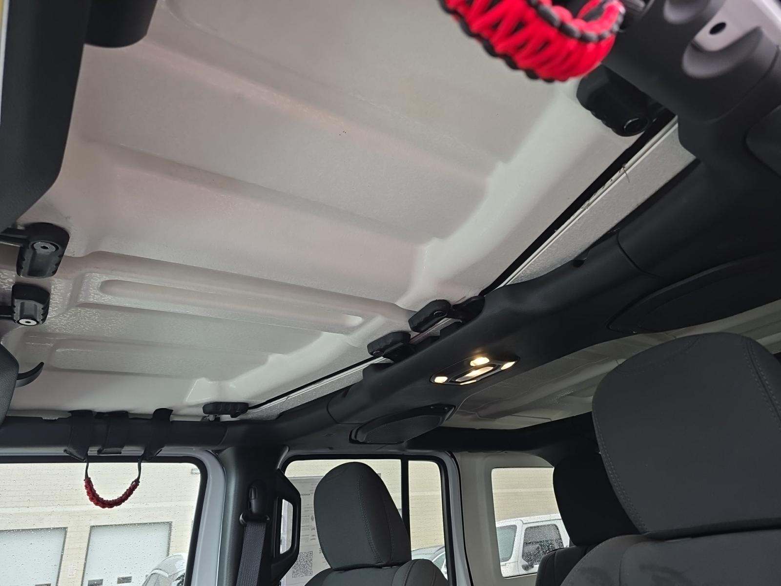 2023 Jeep Wrangler Sahara AWD