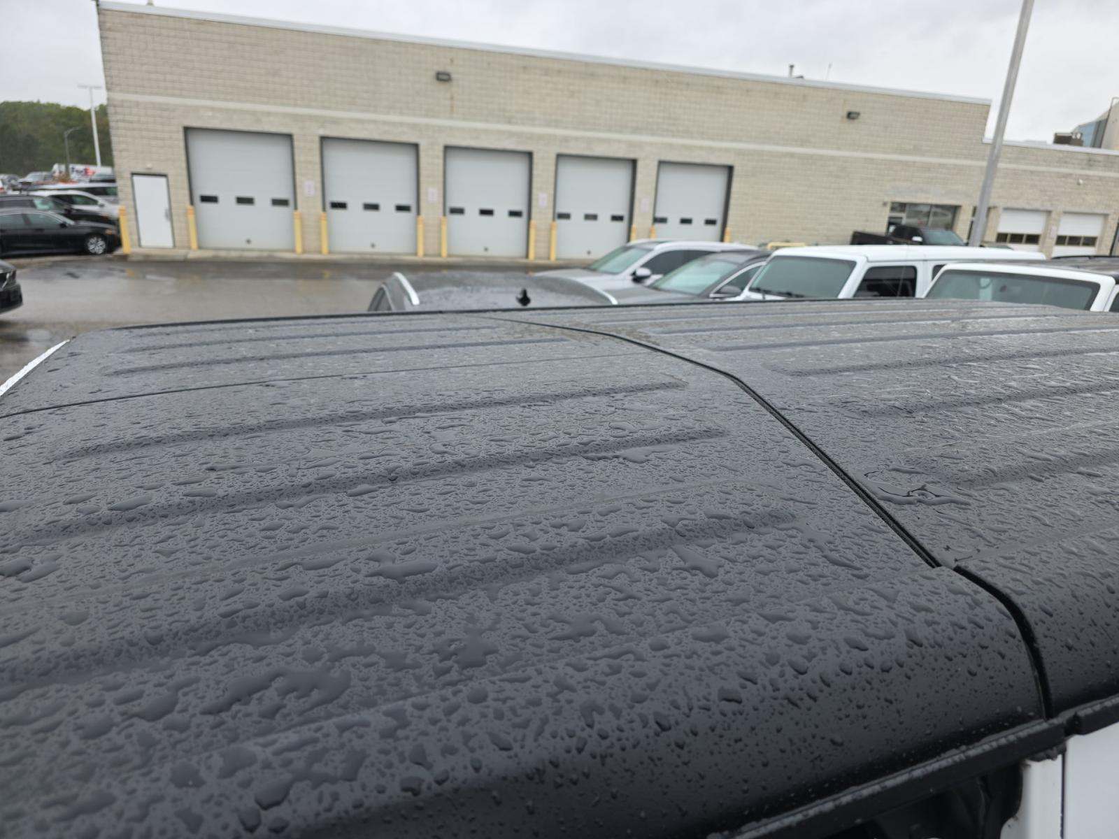 2023 Jeep Wrangler Sahara AWD