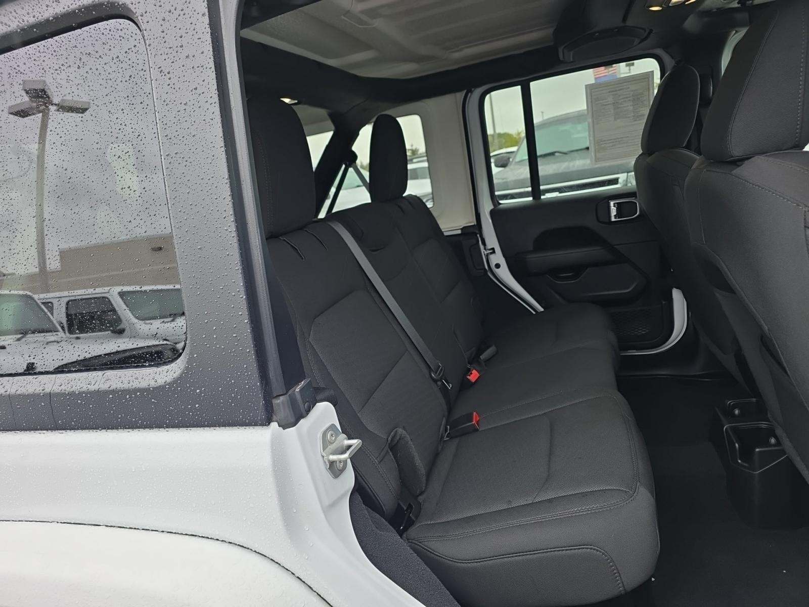 2023 Jeep Wrangler Sahara AWD