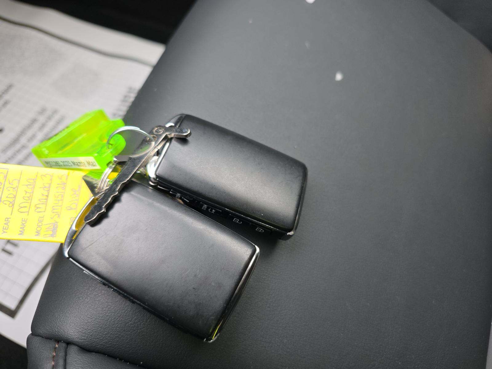 2025 MAZDA MAZDA3 2.5 S FWD