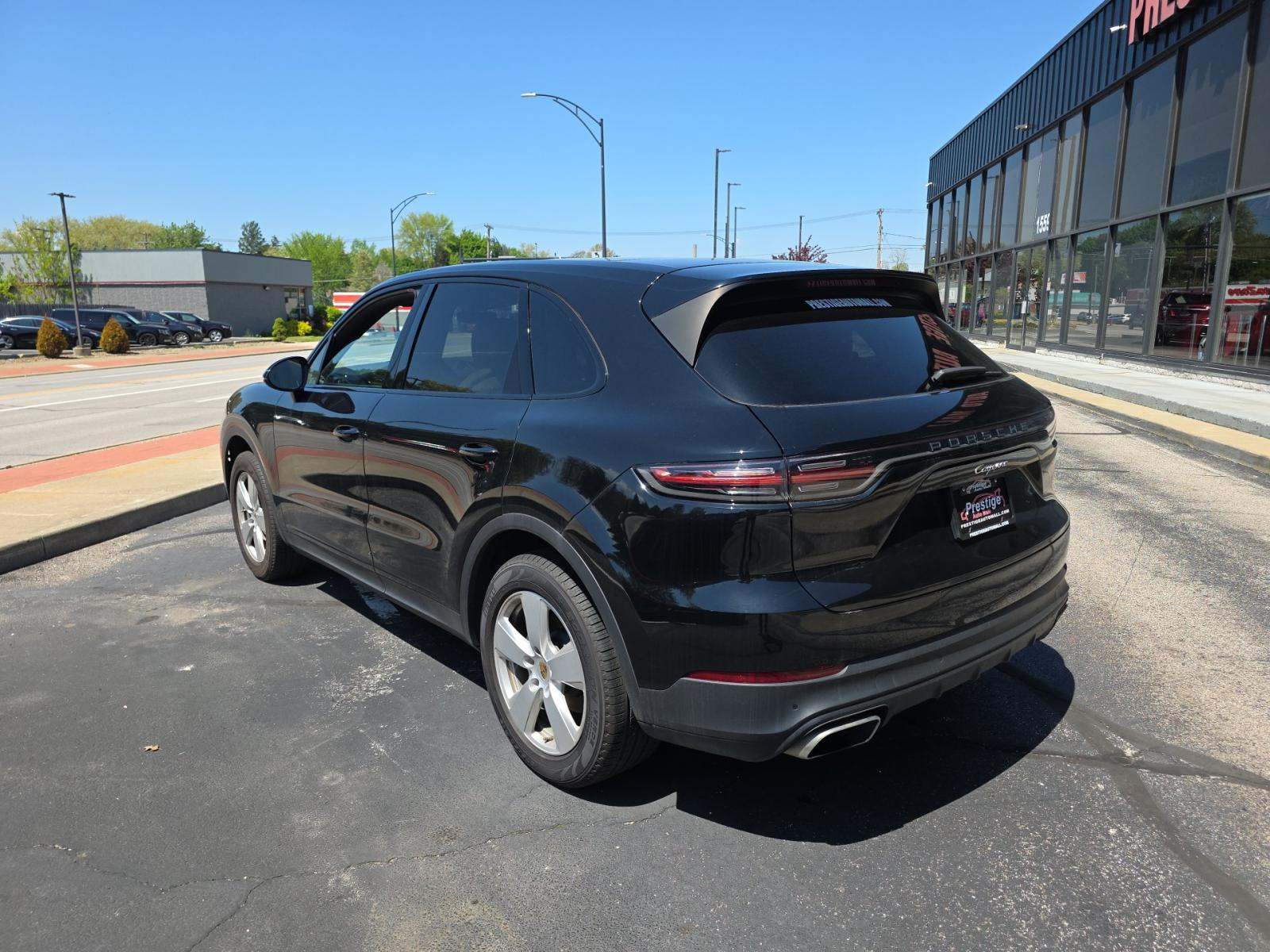 PORSCHE CAYENNE - 2