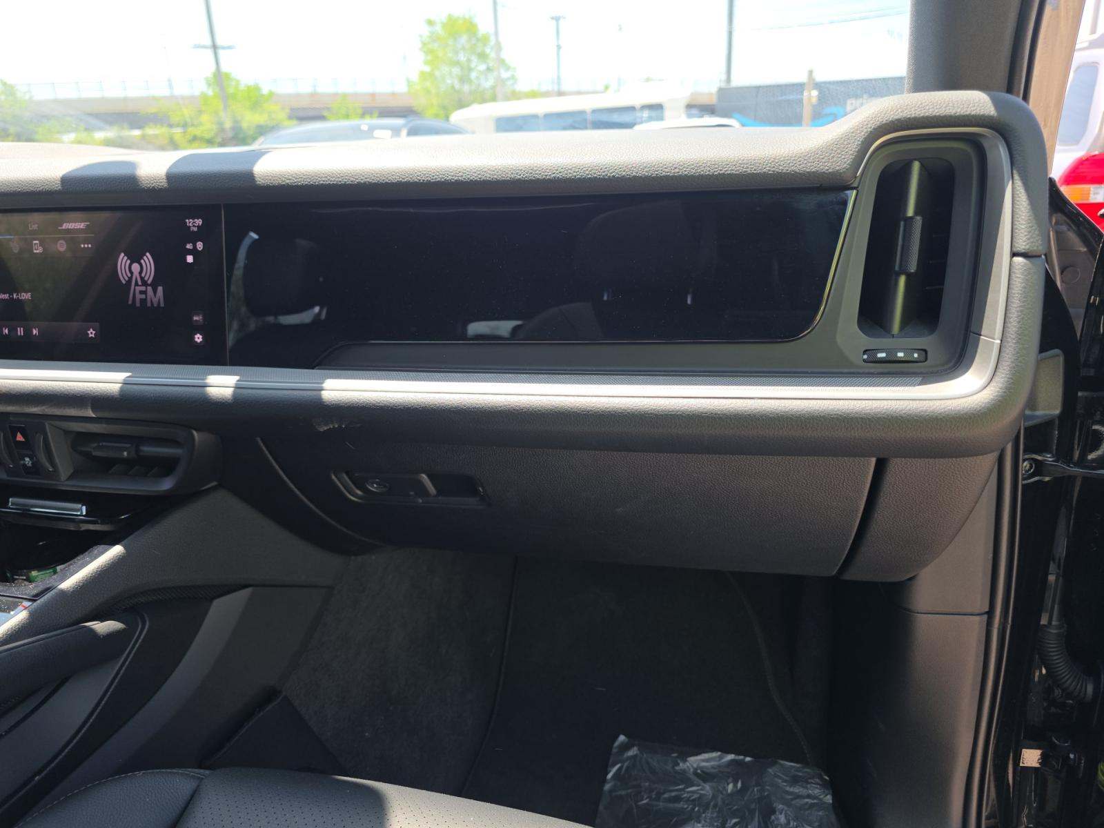 2025 Porsche Cayenne Base AWD