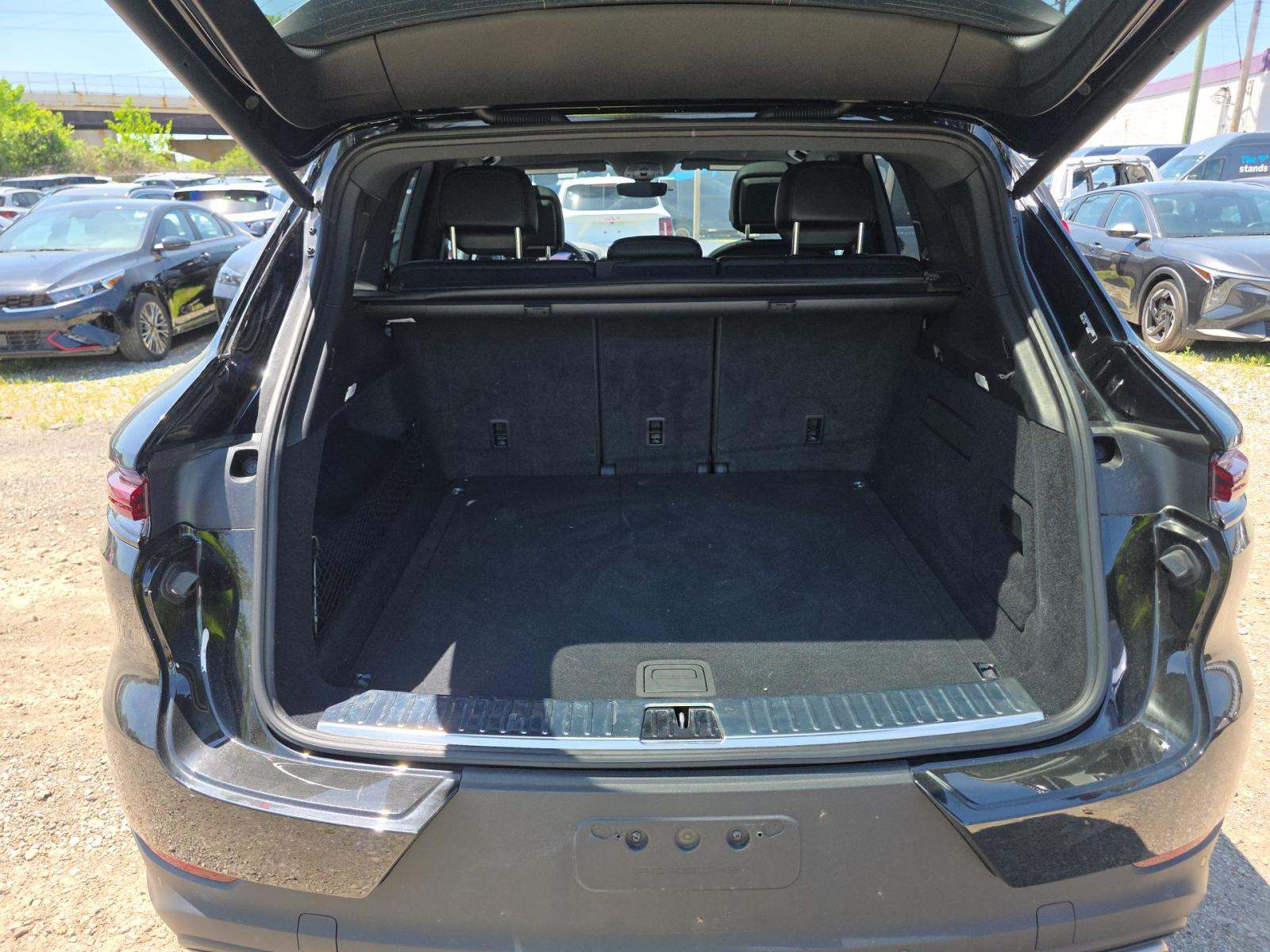 PORSCHE CAYENNE - 10