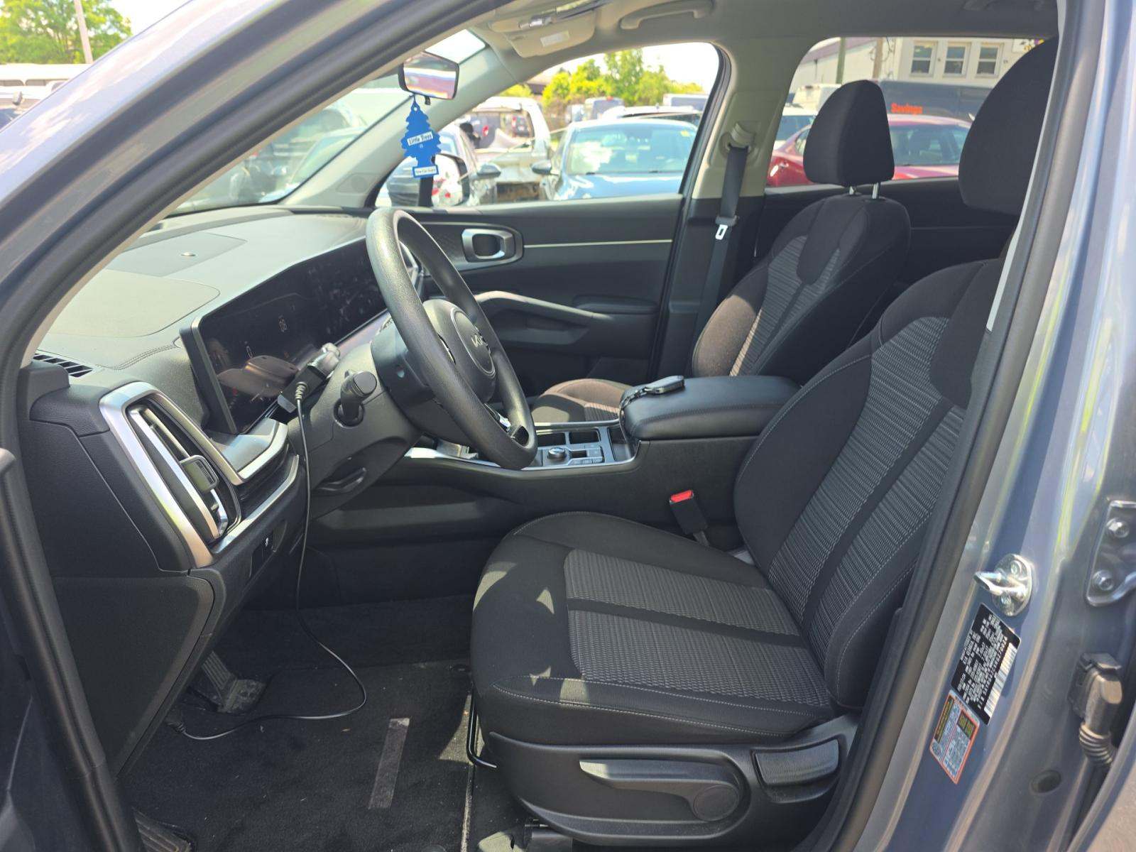2024 Kia Sorento LX FWD