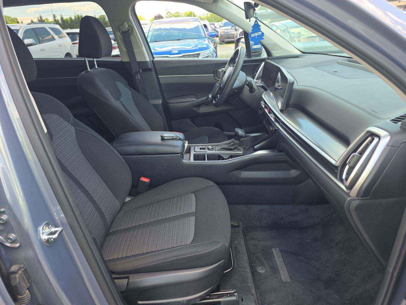 2024 Kia Sorento LX FWD